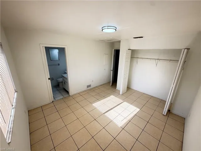 7647 master bedroom