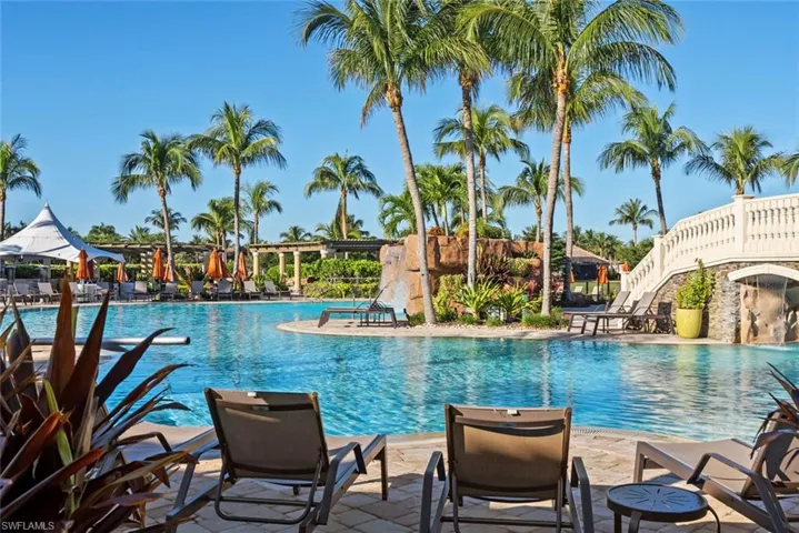 9715  Acqua  CT, Naples, FL 34113
