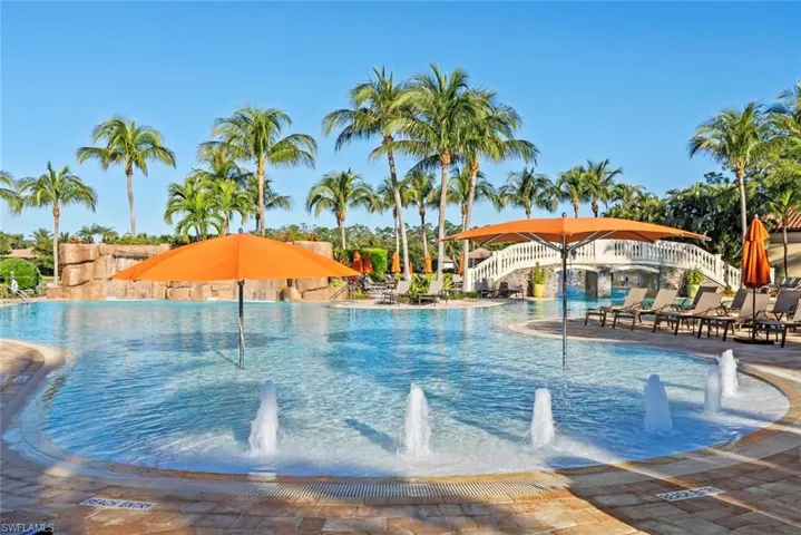 9715  Acqua  CT, Naples, FL 34113