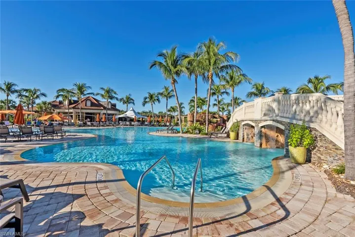 9715  Acqua  CT, Naples, FL 34113