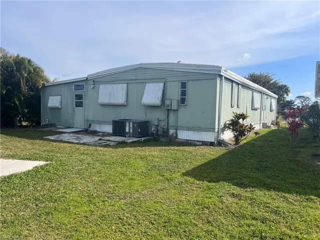 12  Monaco  TER, Naples, FL 34112