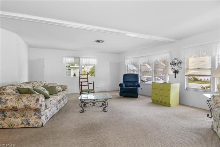 12  Monaco  TER, Naples, FL 34112