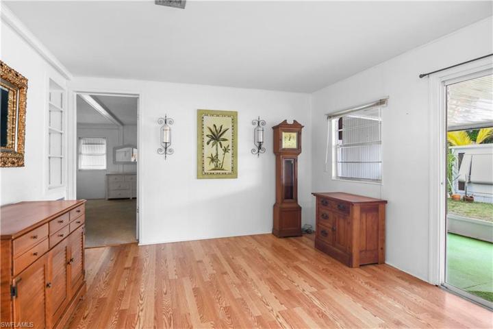 12  Monaco  TER, Naples, FL 34112