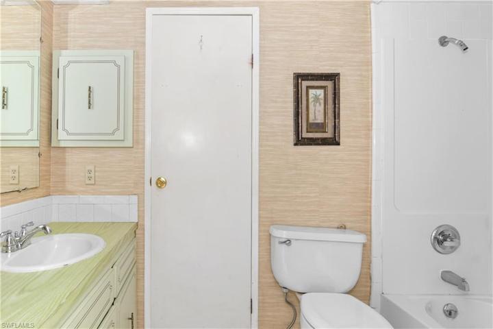 12  Monaco  TER, Naples, FL 34112