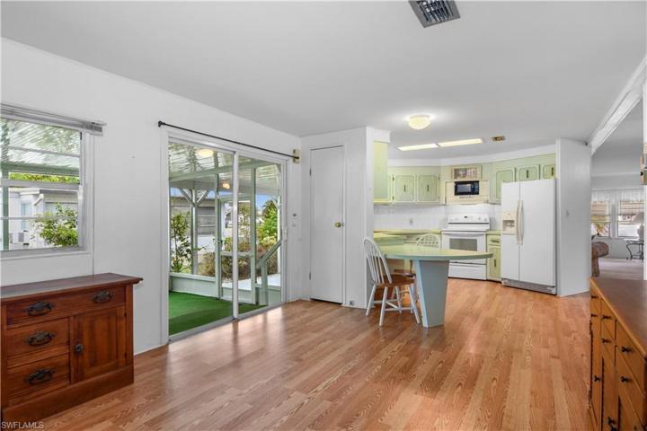 12  Monaco  TER, Naples, FL 34112