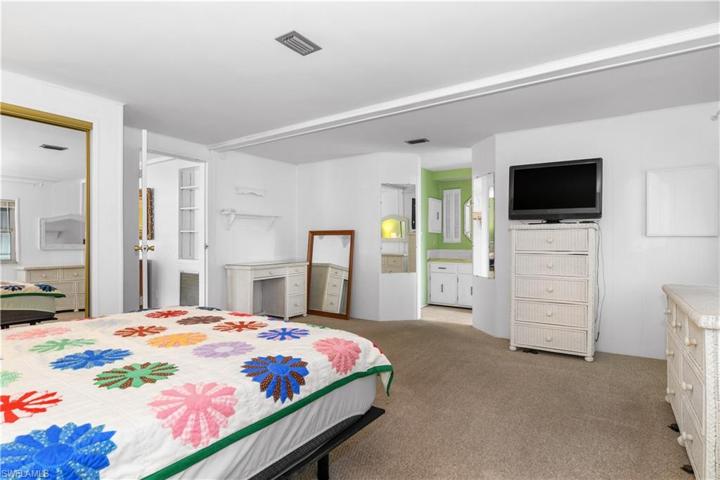 12  Monaco  TER, Naples, FL 34112