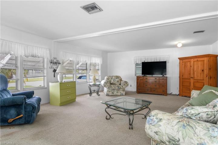 12  Monaco  TER, Naples, FL 34112