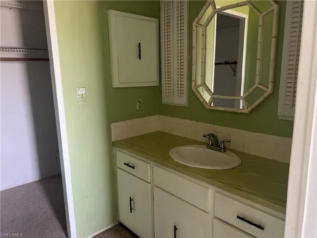 12  Monaco  TER, Naples, FL 34112