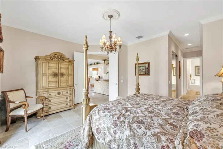 8591  Alessandria  CT, Naples, FL 34114
