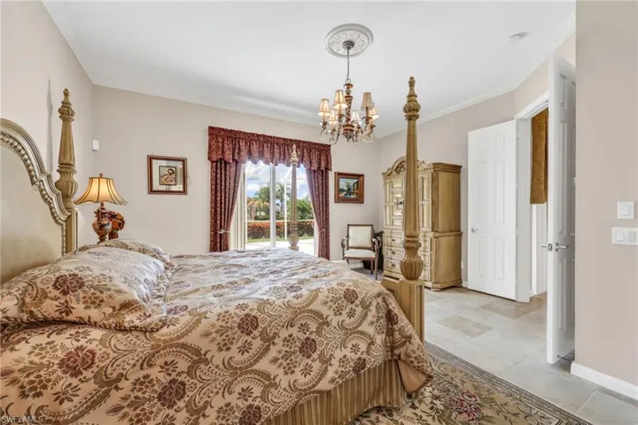 8591  Alessandria  CT, Naples, FL 34114