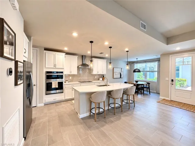4670 Arboretum Cir 101, Naples, Florida 34112