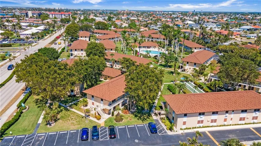 Aerial view featuring a residential view