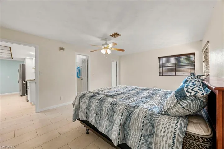 8071 Cleaves Rd, North Fort Myers, Florida 33903