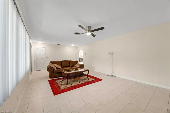 8071 Cleaves Rd, North Fort Myers, Florida 33903