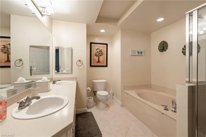 2743  1st  ST, Fort Myers, FL 33916