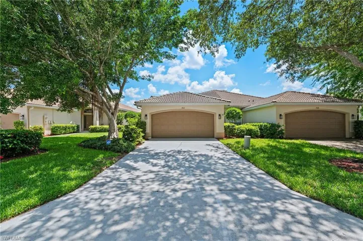 1932  Crestview  WAY, Naples, FL 34119