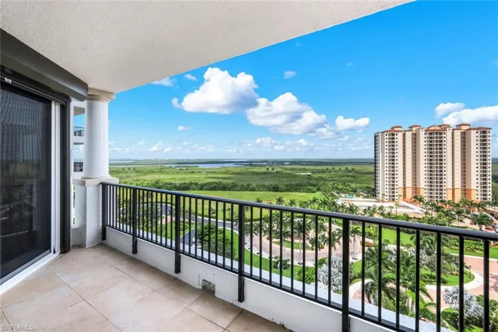 1060 Borghese Ln 1404, Naples, Florida 34114
