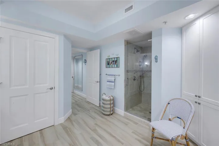 1060 Borghese Ln 1404, Naples, Florida 34114