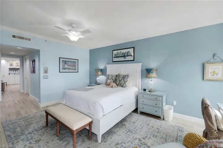 1060 Borghese Ln 1404, Naples, Florida 34114