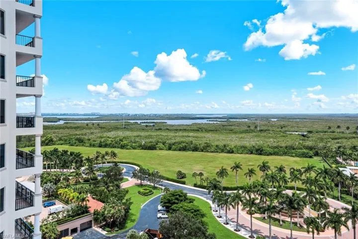1060 Borghese Ln 1404, Naples, Florida 34114