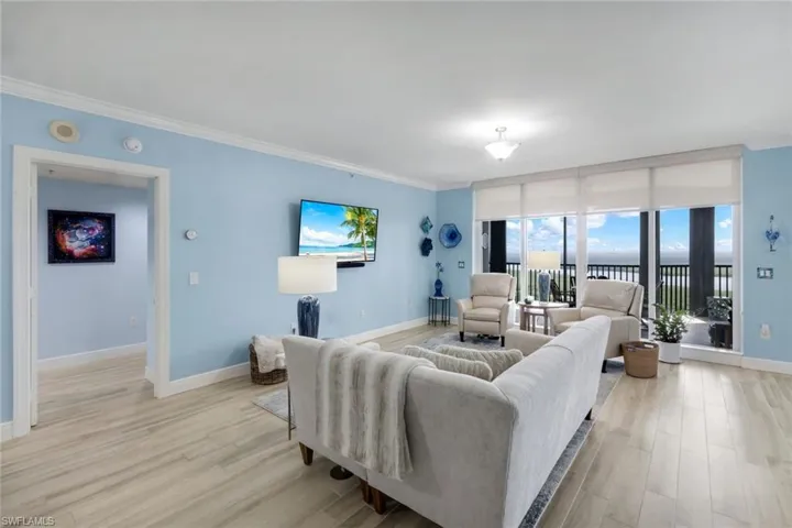 1060 Borghese Ln 1404, Naples, Florida 34114