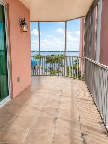 2743 1st St 506, Fort Myers, Florida 33916