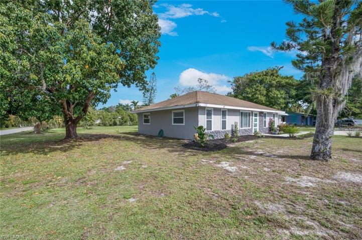 27208 Rio Vista CIR, BONITA SPRINGS FL 34135