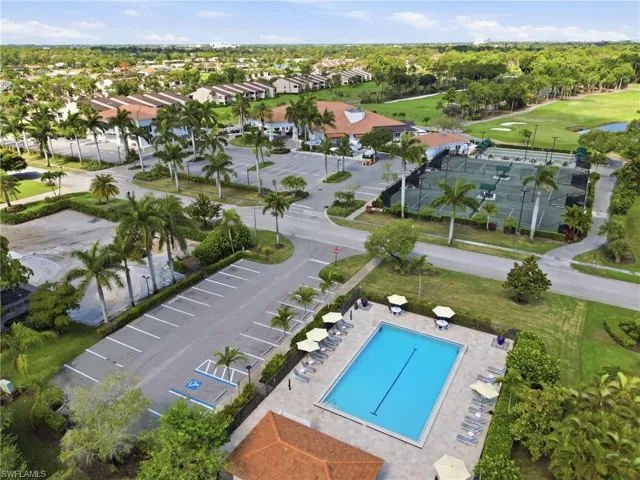 460  Fox Haven  DR, Naples, FL 34104