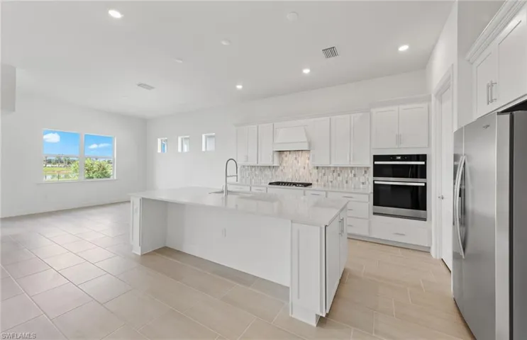 Photos of similar floorplan, not of actual home.