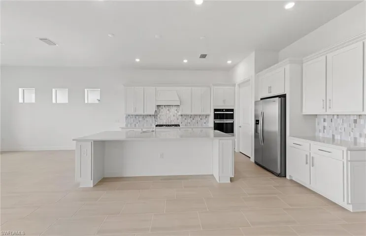 Photos of similar floorplan, not of actual home.
