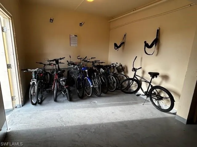 bike rack room