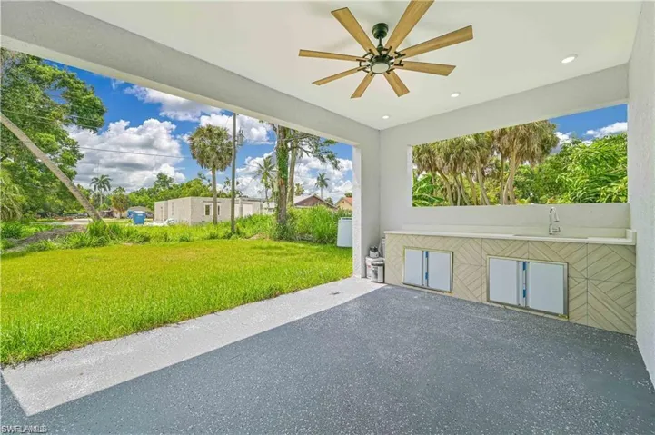 2223  Carver  AVE, Fort Myers, FL 33916