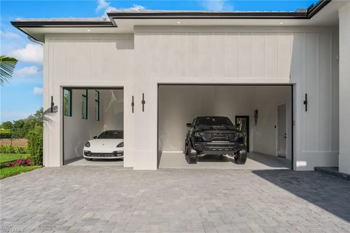 Garage with decorative driveway
