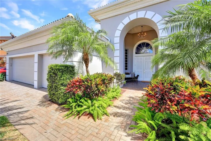 8910 Paseo De Valencia St, Fort Myers, Florida 33908