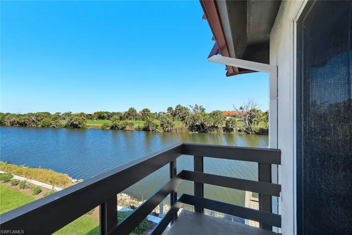 1610  Middle Gulf  DR, Sanibel, FL 33957
