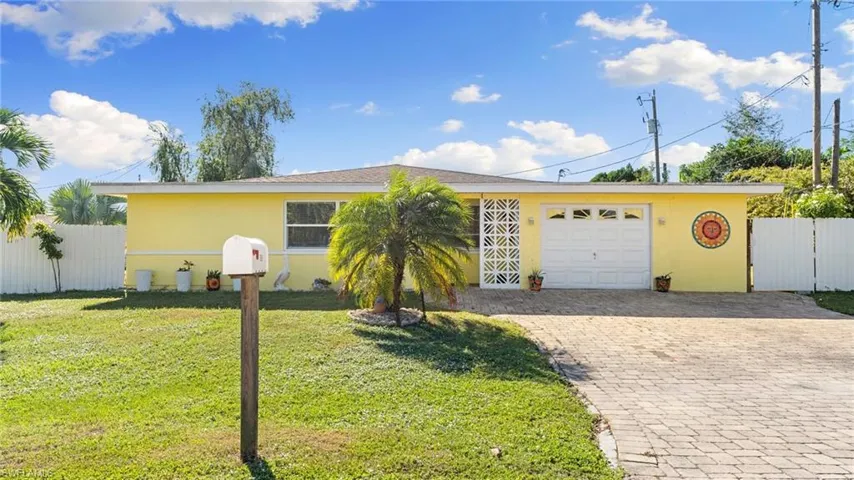 908 E Jasmine  RD, Lehigh Acres, FL 33936