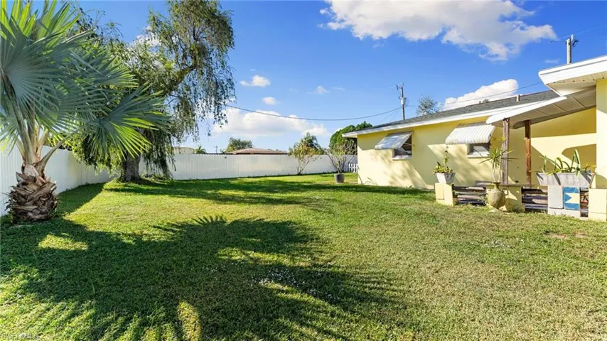908 E Jasmine  RD, Lehigh Acres, FL 33936