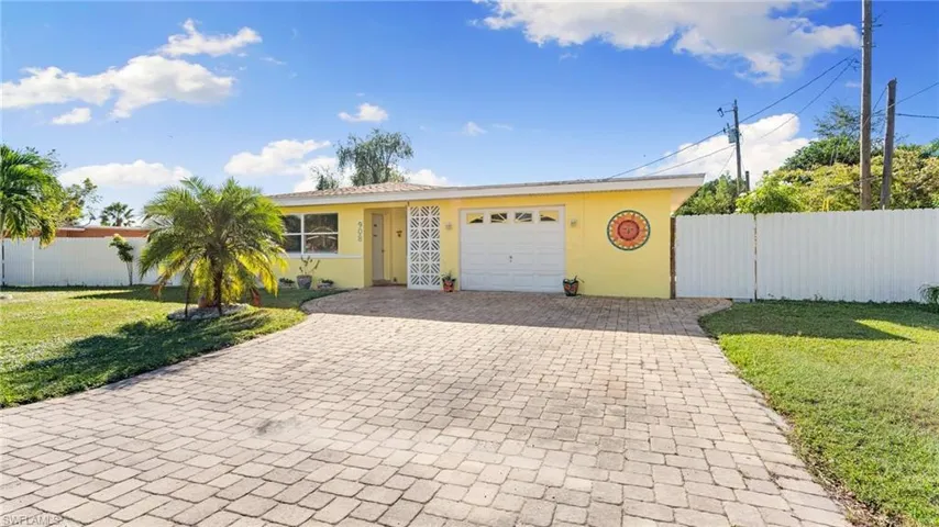 908 E Jasmine  RD, Lehigh Acres, FL 33936