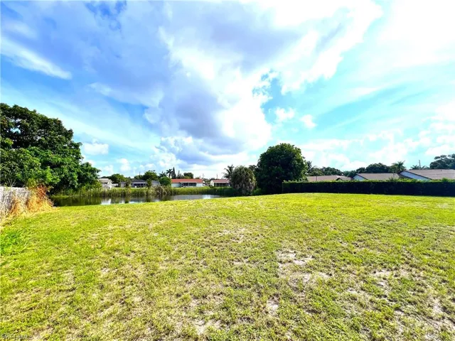 1371 Granada Blvd, Naples, Florida 34103