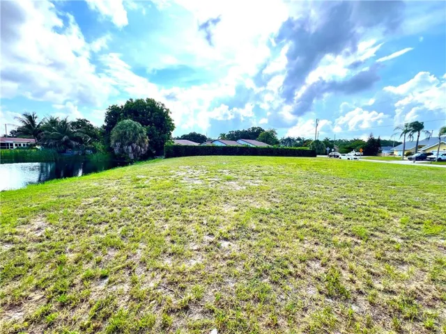 1371 Granada Blvd, Naples, Florida 34103