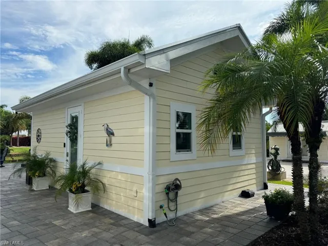 View of side of home