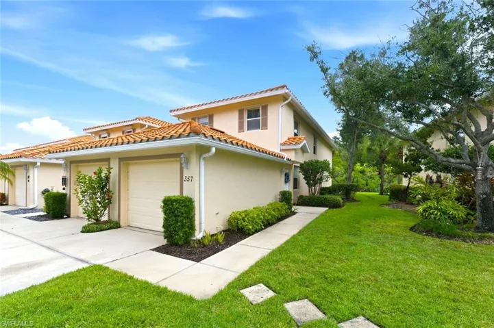 357  Robin Hood  CIR, Naples, FL 34104
