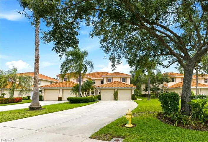 357  Robin Hood  CIR, Naples, FL 34104