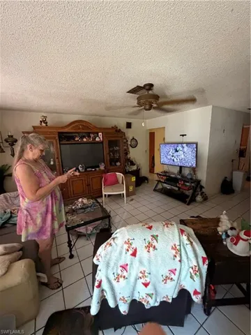 1873 Winkler Ave, Fort Myers, Florida 33901