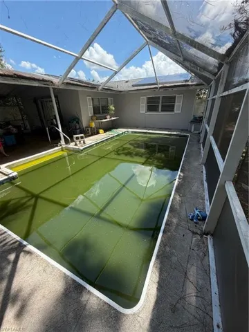 1873 Winkler Ave, Fort Myers, Florida 33901