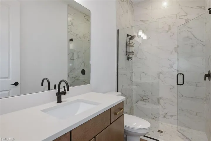 15743  Modena  ST, Naples, FL 34114