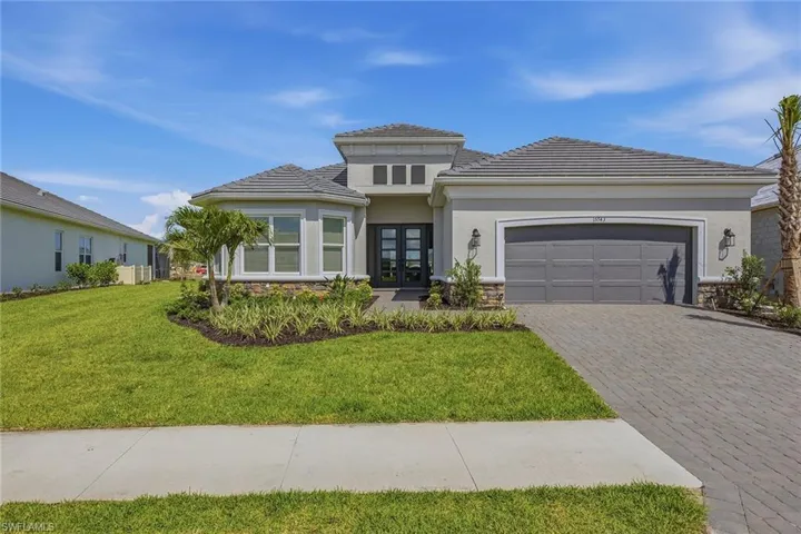 15743  Modena  ST, Naples, FL 34114