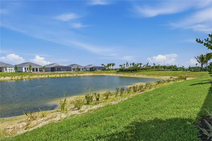 15743  Modena  ST, Naples, FL 34114