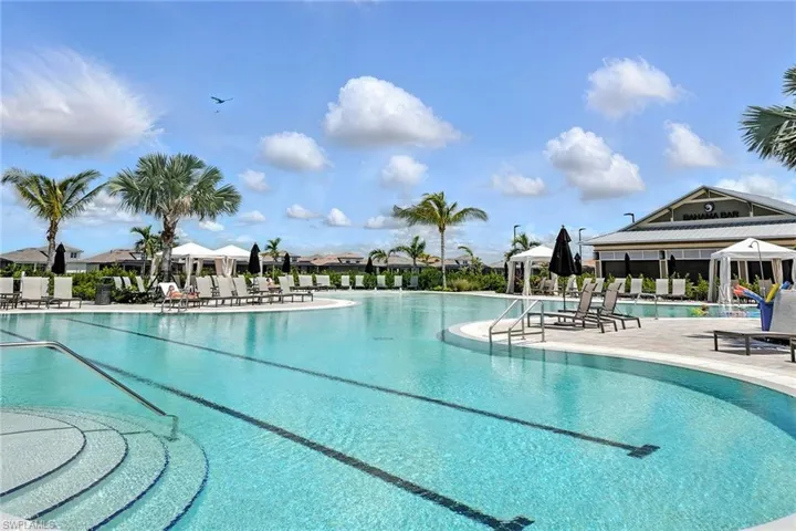 15743  Modena  ST, Naples, FL 34114