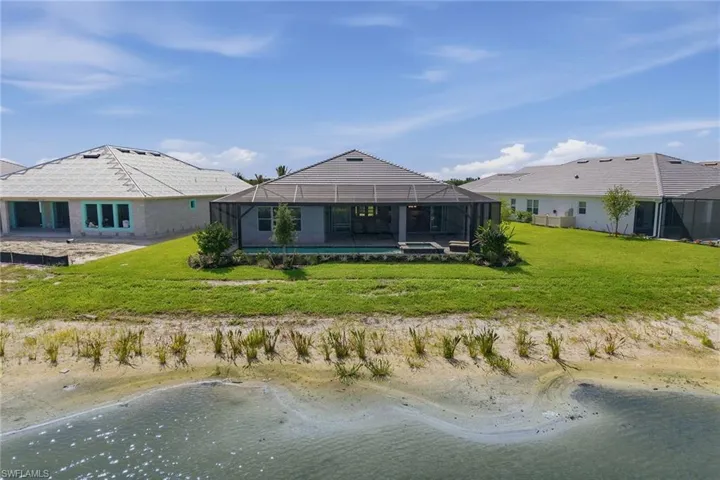 15743  Modena  ST, Naples, FL 34114